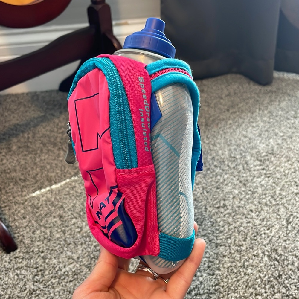 Nathan 16oz handheld insulated running/hiking waterbottle -pink and blue